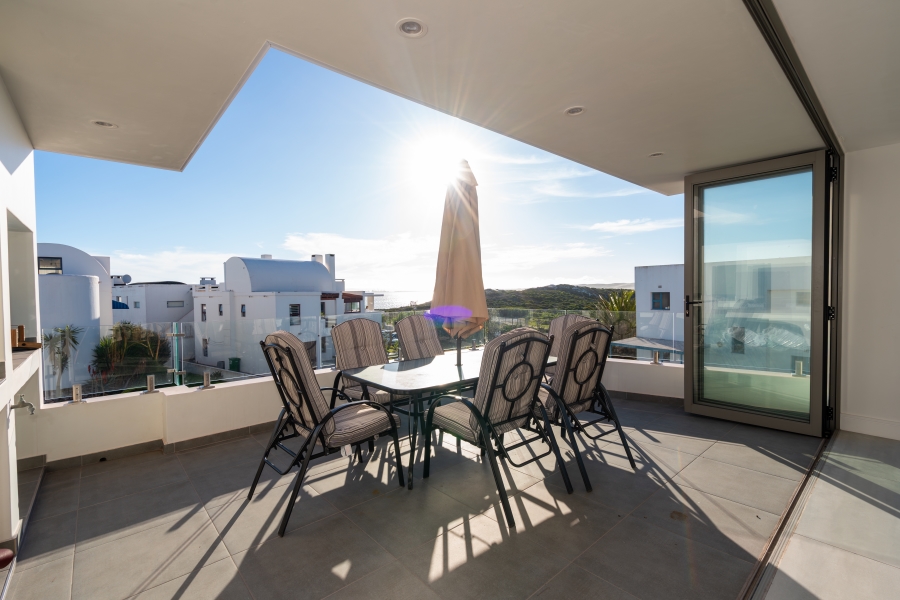 5 Bedroom Property for Sale in Paradise Beach Western Cape